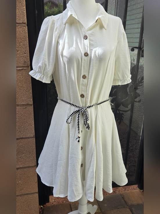 A Hint Of Blush Dresses & Skirts - Hint Of Blush Women's Cream Button-Front Shirt Dress with Decorative Tie